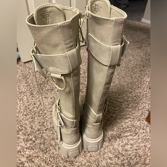 Club exx beige lace up traitors Wayfaring Adventure Knee high boots  size 7 - Picture 2 of 4